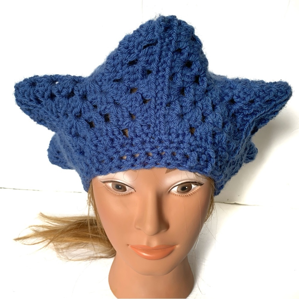 Star Crown Crochet Winter Hat